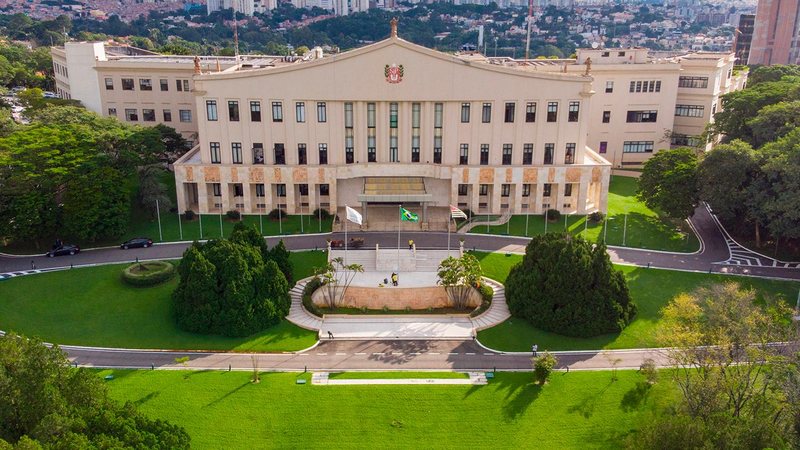 Confira os três candidatos mais votados na cidade da Baixada Santista rumo ao Palácio dos Bandeirantes Quem ganhou para governador em Cubatão? Fachada do Palácio dos Bandeirantes - Governo de São Paulo