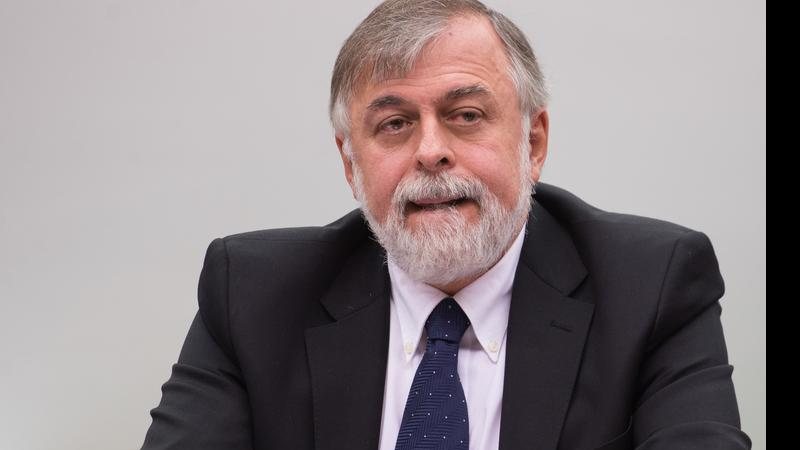 Paulo Costa foi um dos primeiros a participar da delação premiada da Lava Jato, envolvendo a Petrobras Paulo Roberto Costa Idoso olhando para a câmera com barba e cabelo brancos - Divulgação