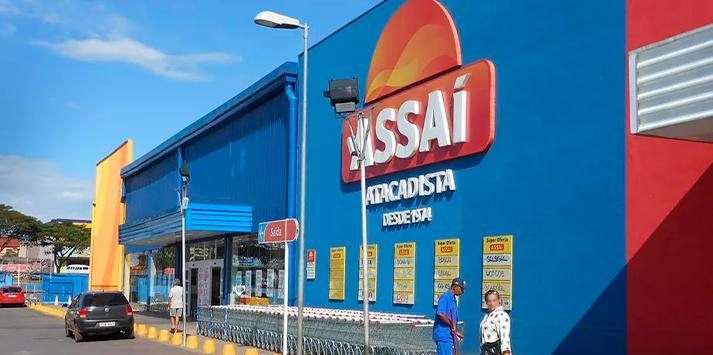 Cerca de 346 vagas de emprego estão disponíveis para nova unidade em Santos Assaí Atacadista Faixada de uma unidade do Assaí atacadista - Divulgação