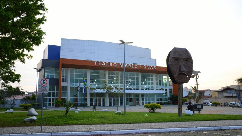 Teatro Mário Covas em Caraguatatuba, SP Caraguatatuba tem extensa agenda cultural para final de semana com frio e chuva na região - Foto: Divulgação/Fundac