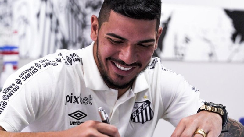 Imagem Santos renova com João Paulo