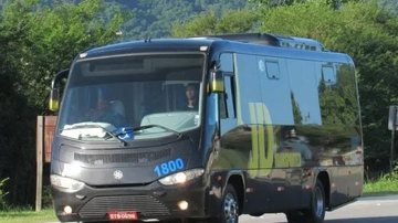 Cobrança era realizada para veículos de excursão desde 2015 Taxa de turismo a ônibus de excursão é suspensa pela Justiça em Ubatuba onibus turismo - Foto: Rogério Marques/Ônibus Brasil