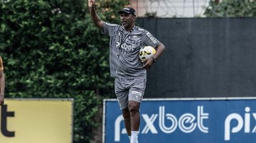Imagem Santos enfrenta hoje o Atlético Goianiense