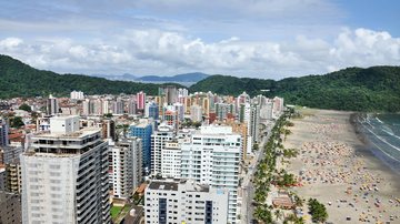 Pesquisa foi feita em 25 cidades brasileiras Praia Grande tem um dos m² mais caros para aluguel residencial no Brasil Prédios em parte da orla de Praia Grande - Prefeitura de Praia Grande