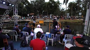 Lagoa da Saudade terá shows de samba, reggae e MPB no próximo fim de semana Santos: programação de verão terá mais de 130 atrações gratuitas em seis pontos da cidade Show musical na Lagoa da Saudade, em Santos - Prefeitura de Santos
