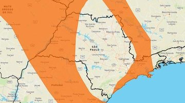 Alerta do Inmet é válido até a manhã desta terça-feira (17) Inmet mantém alerta laranja para chuvas intensas em boa parte do litoral de SP Mapa do estado de São Paulo com indicação em laranja de áreas com risco de chuvas intensas - Reprodução/Inmet