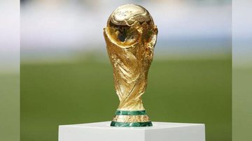 Quem será que ergue o caneco no próximo domingo? Argentina ou França: quem fica com o caneco? Taça da Copa do Mundo - Reprodução/Getty Images