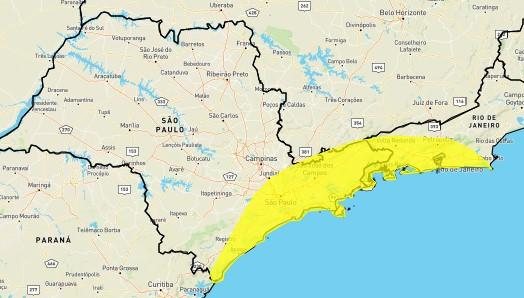 Alerta foi emitido na manhã desta terça-feira (13) Inmet mantém alerta para chuvas intensas no litoral de SP Mapa do estado de São Paulo com indicação em amarelo de áreas com risco de chuvas intensas - Reprodução/Inmet