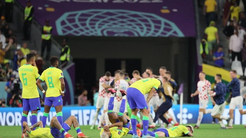 Sonho do hexa fica para a próxima Fim do sonho do hexa: Brasil perde para a Croácia nos pênaltis Jogadores brasileiros lamentam derrota na Copa do Catar - Jack Guez/AFP