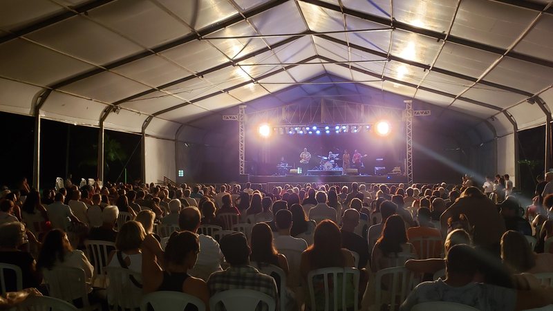 A programação acontecerá em diversos locais da cidade, sendo eles: a Tenda de Eventos, Espaço Cultural Praia, o Forte São João e a Vilas do Bem Boracéia e Chácaras - Reprodução/Internet