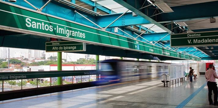 Medida prevê reativar a malha ferroviária e criar transporte sobre trilhos para cargas e pessoas Santos-Imigrantes - Foto: Fernandes Arquitetos Associados