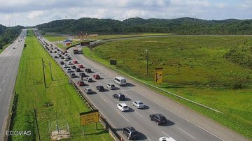 O SAI está em Operação Normal (5x5) Sistema Anchieta-Imigrantes apresenta lentidão sentido litoral na manhã deste domingo (20) Interligação Planalto na rodovia dos Imigrantes com lentidão devido ao alto fluxo de veículos rumo ao litoral - Ecovias