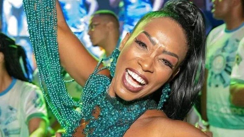 Michelle chegou a ser Rainha do carnaval de Santos Estrela do carnaval santista morre aos 40 anos Michelle Mibow - Reprodução/Instagram