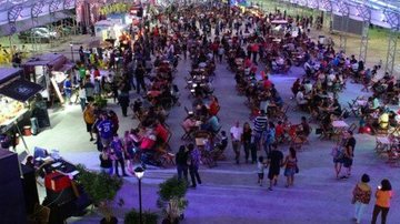 Após adiamento, evento ganhou nova data Festival de food truck de Caraguatatuba: reabertas inscrições para concessão de espaços Festival de food truck de Caraguatatuba - Imagem: Divulgação / Prefeitura de Caraguatatuba