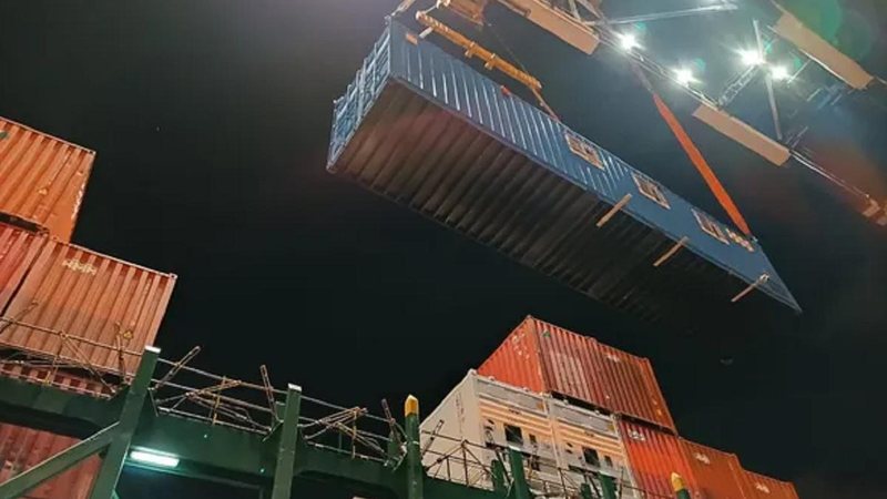 Carga chegou ao porto de Santos no começo do mês, em 3 de novembro e segue para o Maranhão Foguete no porto Estrutura no porto de Santos - Divulgação
