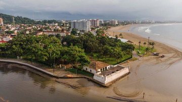 Bertioga está com todas as praias com bandeira verde Baixada Santista está com 12 praias com bandeira vermelha da Cetesb - Site Viagens e Caminhos