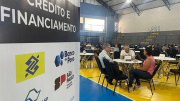 Primeiro dia do feirão de crédito realizado em ginásio de São Sebastião 500 pequenos empresários de São Sebastião solicitam mais de R$ 8 milhões em um dia de feirão de crédito Feirão em ginásio de esportes - Imagem: Divulgação / Prefeitura de São Sebastião