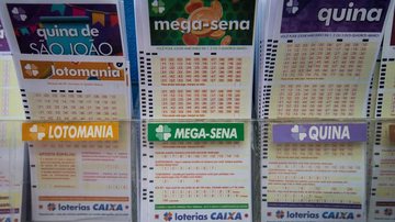 O último reajuste nas Loterias da Caixa aconteceu em novembro de 2019 Fezinha mais cara: loterias da Caixa sofrem reajuste Volantes de loterias da Caixa - Zanone Fraissat/Folhapress