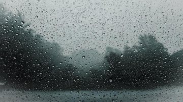 Maiores acumulados de chuva são esperados para o Vale do Ribeira: 100 mm Defesa Civil alerta para chuvas de até 85 mm no Litoral Norte de SP Chuva - Pixabay