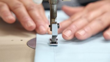 As oportunidades são para os seguintes cursos: Conserto e Reforma de Roupas, Costura Criativa, Panificação (Padaria Artesanal), Crochê, Artesanato em Feltro, Amigurumi e muito mais - Reprodução/Prefeitura de Guarujá