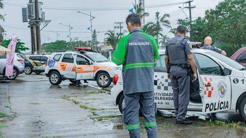 Denúncias devem ser realizadas por meio do número 153 Fiscalização Fiscalização na rua do bairro Indaiá - Divulgação