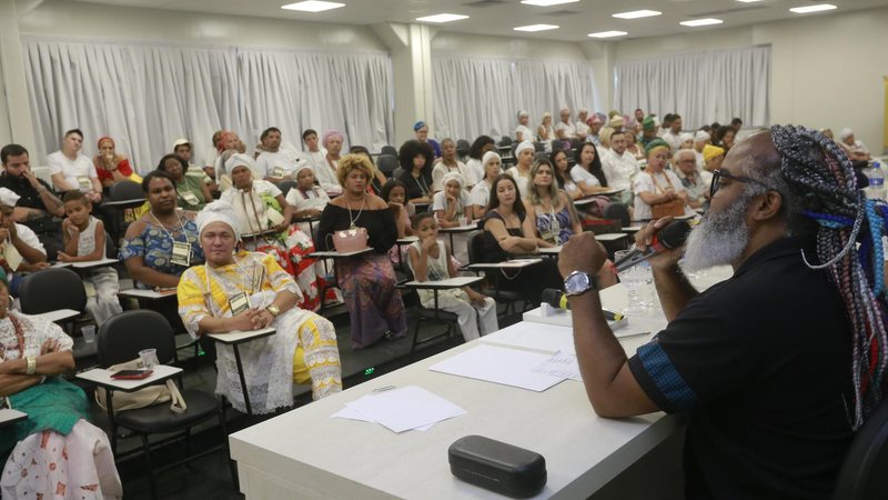 Participantes durante primeira escuta setorial de igualdade Racial do Condesb Guarujá sedia debate que vai embasar propostas de Direitos Humanos na Baixada Santista - Imagem: Divulgação / Diego Marchi / Prefeitura de Guarujá