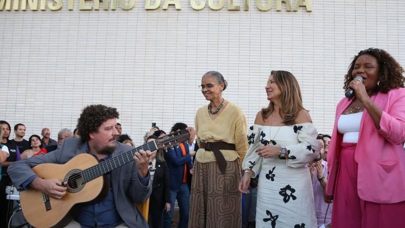 © Valter Campanato/Agência