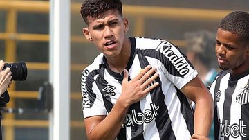 Imagem Zagueiro Zabala renova contrato com o Santos