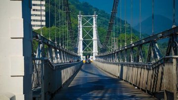 Atualmente, serviços permanecem com a recuperação das estruturas metálicas Ponte Pênsil Visão horizontal da ponte Pênsil - Divulgação