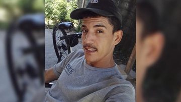 Isaque Lourenço Araújo, de 25 anos, saiu de casa pela última vez em maio de 2022 e não foi mais visto Jovem desaparecido - Arquivo pessoal