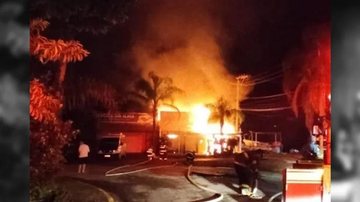 Restaurante pega fogo durante a madrugada em Ubatuba - Foto: Corpo de Bombeiros