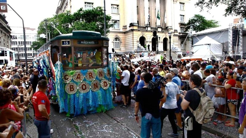 "Carnabonde" chega a sua 21ª edição este ano Carnaval: folia promete tomar conta do Centro Histórico de Santos Carnabonde em Santos - Prefeitura de Santos