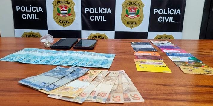 A dupla foi detida e encaminhada para a Delegacia de Ubatuba Golpe em Ubatuba - Divulgação Polícia Civil