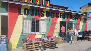 A unidade da Lojas do Seu Toba em Caraguatatuba fica no bairro Sumaré Conheça o novo comércio de Caraguatatuba: Lojas do Seu Toba Fachada das Lojas do Seu Toba em Caraguatatuba - Ginha da Cunha