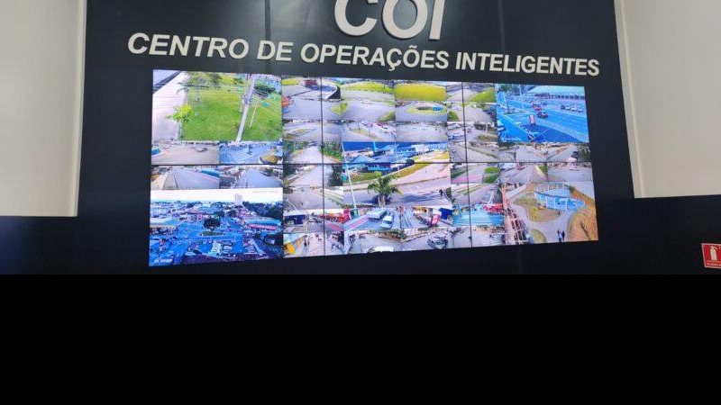 COI detectou veículo com placa do Rio de Janeiro, sob suspeita de ser dublê de outro veículo Carro clonado é apreendido em Caraguatatuba Sala de controle do COI de Caraguatatuba - Prefeitura de Caraguatatuba