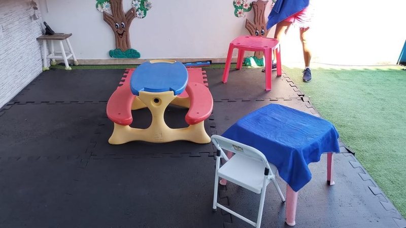 ONG seguirá de portas abertas, mas oferecendo menos atividades terapêuticas  Espaço infantil na sede do Instituo Índigo, localizado no Jardim Rafel em Bertioga - Divulgação/ Instituto Índigo