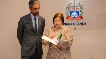O secretário Augusto de Arruda Botelho Neto explicou que o acolhimento em Praia Grande será estendido por mais algumas semanas Secretário nacional de Justiça vai à Praia Grande e agradece apoio aos refugiados afegãos Secretário nacional de Justiça, Augusto - Prefeitura de Praia Grande