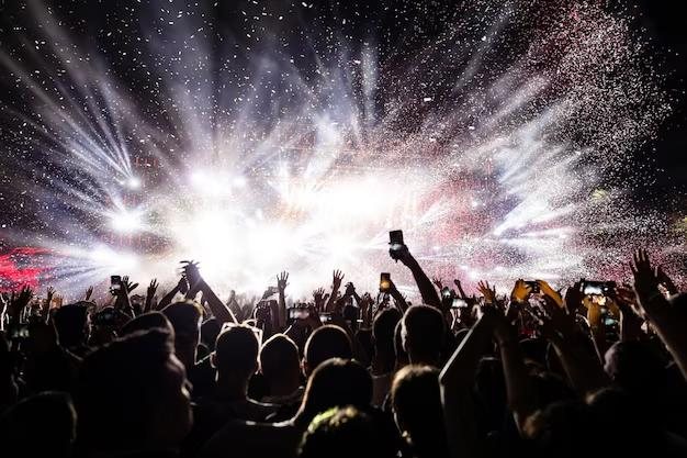 Os ingressos para o Festival estão disponíveis a partir de R$40 Pessoas em um show. - Divulgação