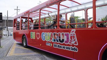 Com isso, o valor do ingresso no ônibus turístico aos domingos cai de R$ 15,00 para R$ 1,00, uma redução de 93% - Reprodução/Prefeitura de Guarujá
