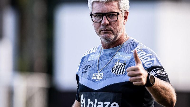 Imagem Santos se prepara para enfrentar o Palmeiras