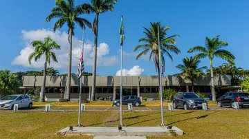 Os salários são entre R$ 1.944,98 e R$ 6.360,61, conforme o cargo e escolaridade - Reprodução/Prefeitura de Bertioga