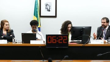 © Lula Marques/ Agência