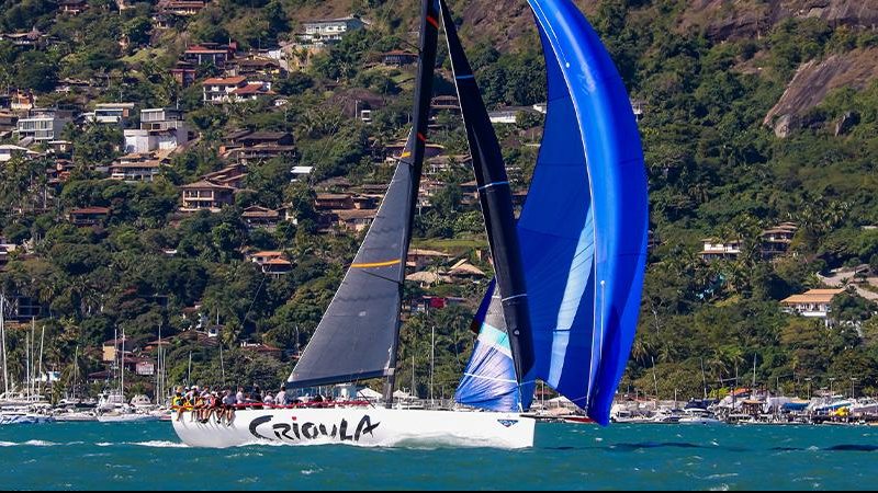 Veleiro "Crioula 52" foi comandado pelo medalhista de bronze pan-americano Samuel Albrecht Vela do Amanhã SIVI - Foto: Fred Hoffmann