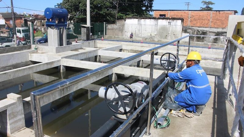Sistema de Combate a enchentes testado em Santos Santos testa sistema de combate a enchentes Interior de Sistema de Drenagem - Imagem: Divulgação / Nathália Filipe / Prefeitura de Santos