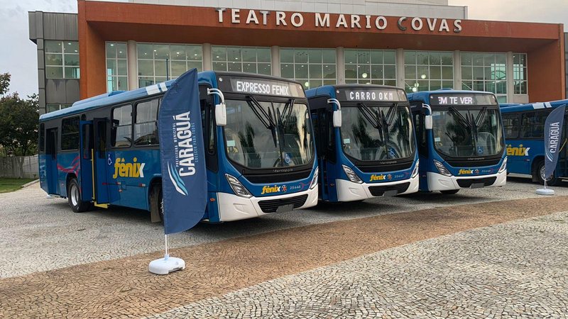 Novos ônibus do transporte coletivo de Caraguatatuba foram apresentados Caraguatatuba assina nova concessão do transporte coletivo - Foto: Cláudio Rodrigues/Portal Costa Norte
