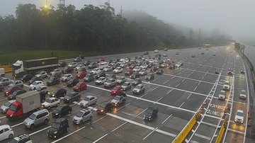 Km 32 da rodovia dos Imigrantes - Pedágio Imigrantes apresenta lentidão sentido litoral neste sábado (29) - Ecovias
