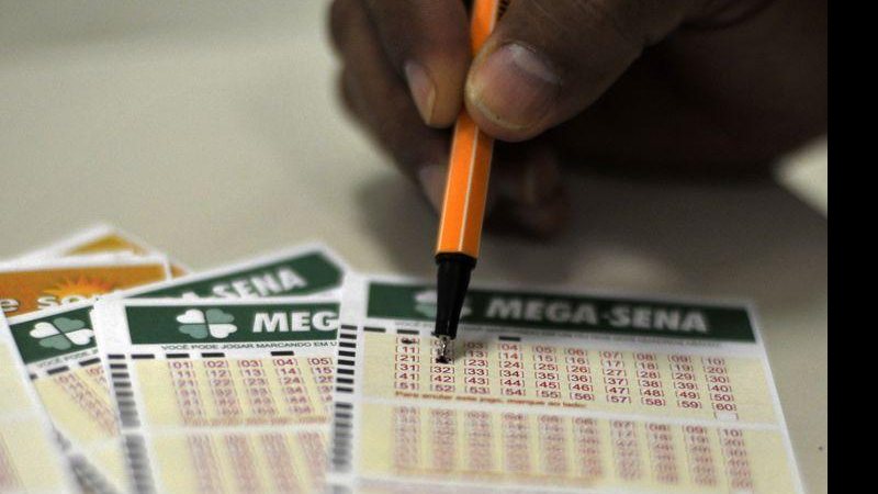 O próximo concurso da Mega-Sena será realizado nesta quarta-feira - Marcello Casal Jr./Agência Brasil