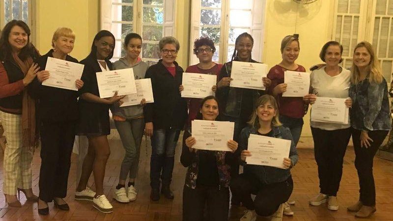 Entrega certificados curso de manicure - Mãos Feitas - FSS - Recebido Via WhatsApp