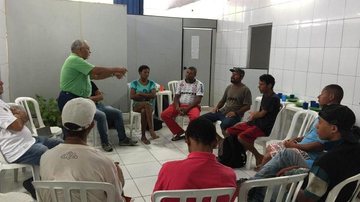 Equipe de abordagem de rua, da Secretaria de Desenvolvimento e Assistência Social (Sedeas) de Guarujá - Divulgação/PMG