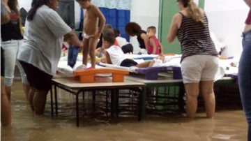 No bairro Topolândia, uma creche foi invadida pelas águas - Recebido WhatsApp
